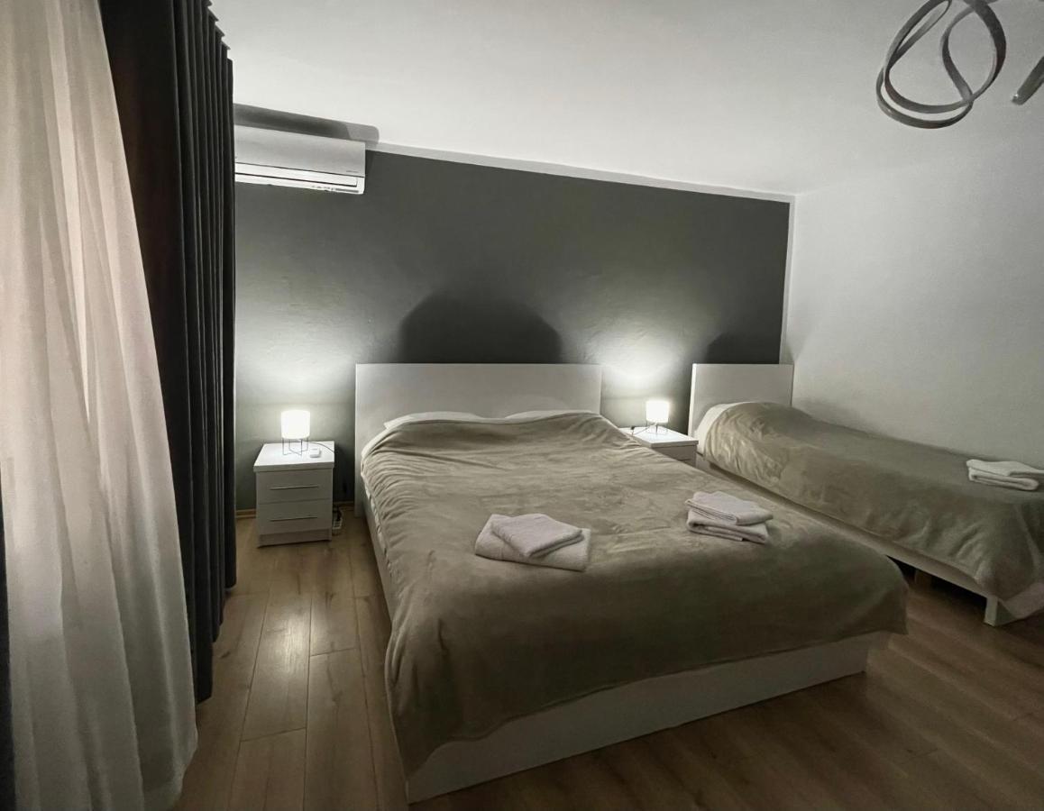 Luel Central Apartament Тирана Екстер'єр фото